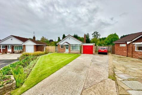 4 bedroom detached bungalow for sale