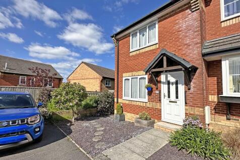 2 bedroom semi-detached house for sale
