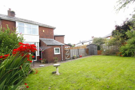 Queens Avenue, Bromley Cross, Bolton... 3 bed semi