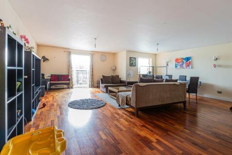 Henke Court, Cardiff Bay CF10 2 bed apartment for sale
