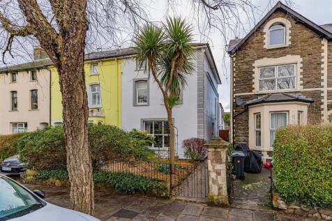 5 bedroom house for sale