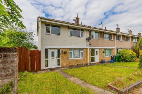 Cefn Coed Avenue, Cardiff CF23 3 bed semi