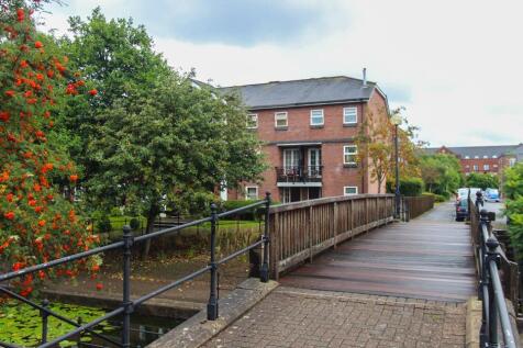 Llansannor Drive, Cardiff CF10 3 bed townhouse for sale