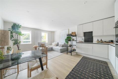 Hyde Street, Winchester, Hampshire, SO23 2 bed flat for sale
