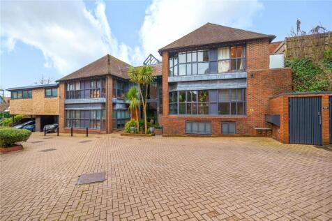 Old Station Approach, Winchester... 2 bed penthouse for sale