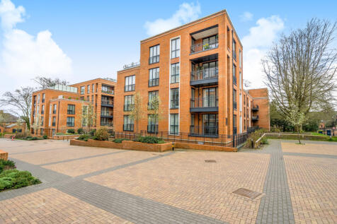 Fellowes Rise, Winchester, Hampshire... 2 bed flat for sale