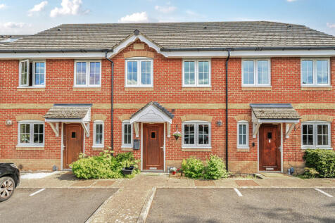 Grove Place, Winchester, Hampshire, SO22 3 bed terraced house for sale