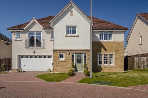 5 bedroom detached villa for sale