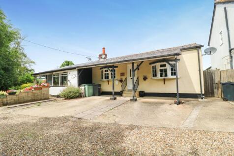 The Vineyards, Hatfield Peverel... 2 bed semi