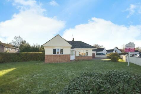 3 bedroom detached bungalow for sale