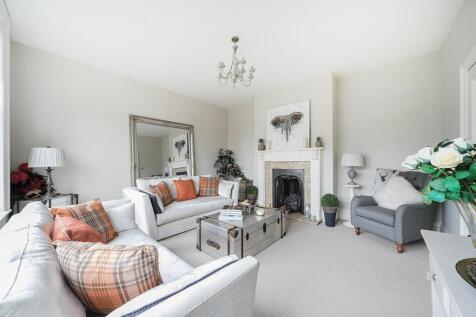 South Drive, Harrogate, HG2 3 bed flat for sale
