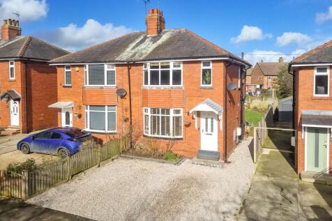 Wedderburn Drive, Harrogate, HG2 3 bed semi