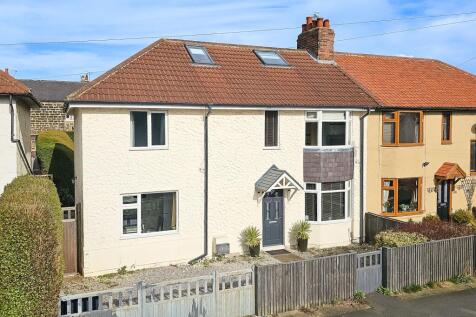 Charles Avenue, Harrogate, HG1 5 bed semi