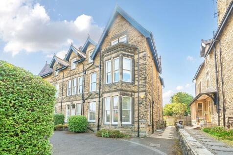 South Drive, Harrogate, HG2 2 bed flat for sale