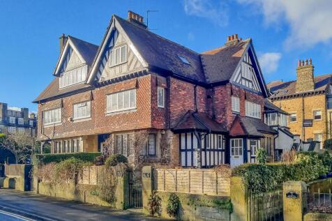 Flat 2b, Bramhope, Springfield... 2 bed apartment for sale