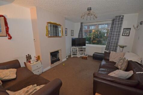 5 bedroom semi-detached house for sale