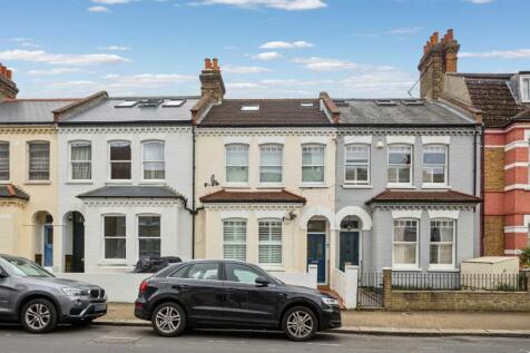 Moring Road, London SW17 2 bed maisonette for sale