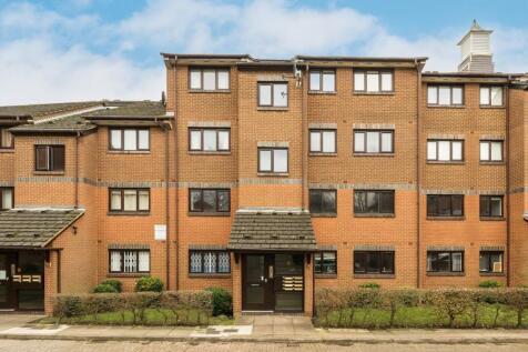 St. Benedicts Close, London SW17 1 bed flat for sale