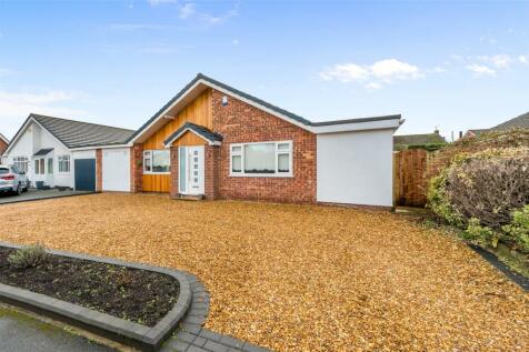 3 bedroom detached bungalow for sale