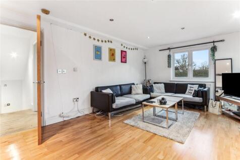 Queenstown Road, London, SW8 2 bed apartment for sale
