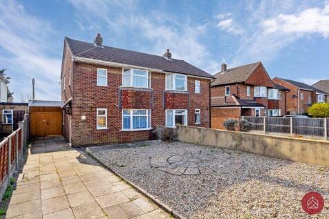 Banbury Road, Kidlington OX5 3 bed semi
