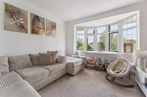 5 bedroom property for sale