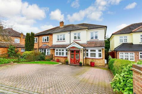 6 bedroom semi-detached house for sale