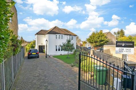 Beech Lane, Buckhurst Hill, Essex 4 bed detached house for sale