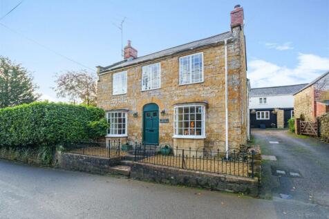 Bridge Street, Netherbury, Bridport 3 bed semi