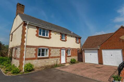 Meadowlands, Bridport 4 bed detached house for sale