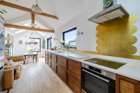 Victoria Grove, Bridport 4 bed terraced house for sale