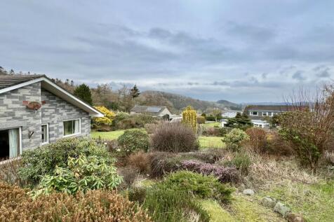 4 bedroom bungalow for sale