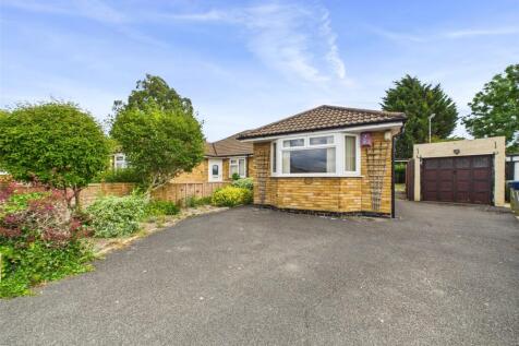 Shearwater Grove, Innsworth... 3 bed bungalow for sale