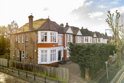 Mapesbury Road, London NW2 3 bed flat for sale
