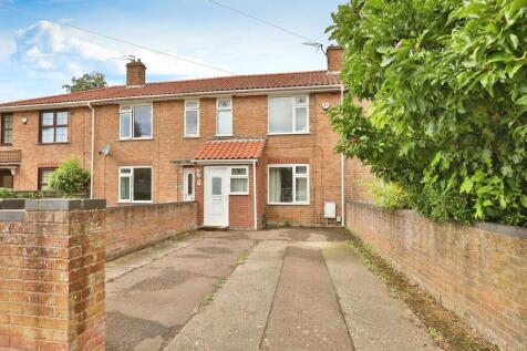 3 bedroom terraced house for sale