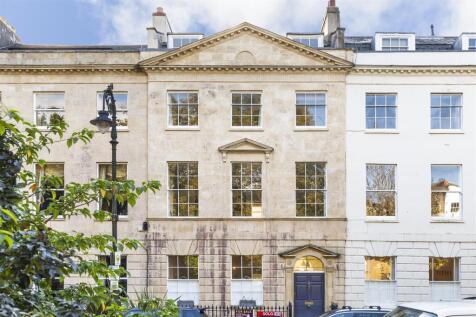 Caledonia Place, Bristol 2 bed apartment for sale