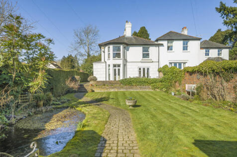 Upper Hale Road, Farnham, Surrey, GU9 4 bed semi
