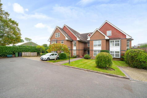 Bourne Heights, Frensham Road... 2 bed apartment for sale
