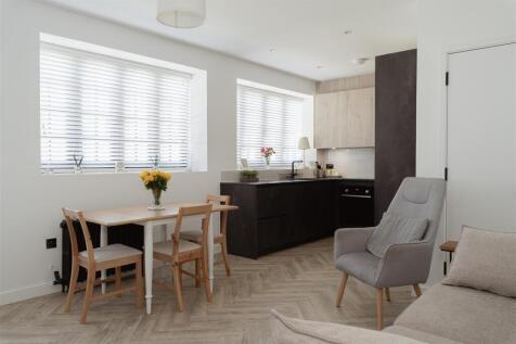 Bell Street, Reigate 2 bed apartment for sale