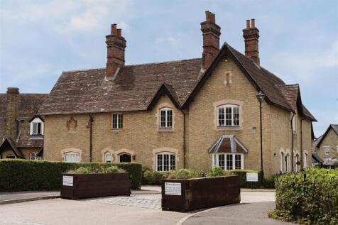 Warrenne Way, Reigate 2 bed end of terrace house for sale