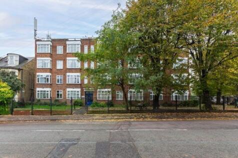 Fairlop Court, Fairlop Road, London, E11 3 bed flat for sale