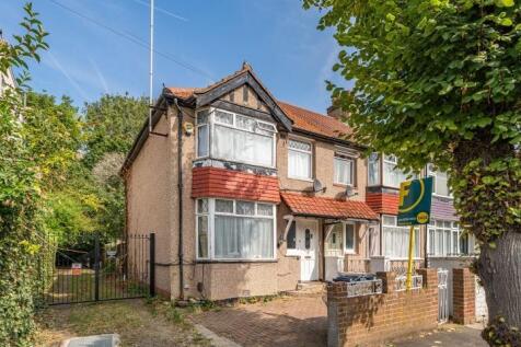 Studland Road, Hanwell, London, W7 3 bed terraced house for sale