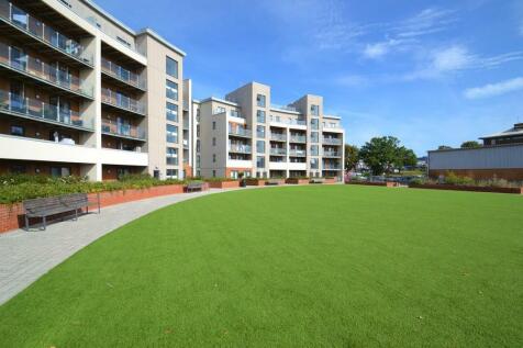 Manor Way, Borehamwood, WD6 1 bed apartment for sale