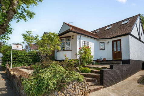 Milton Avenue, Barnet, EN5 3 bed bungalow for sale