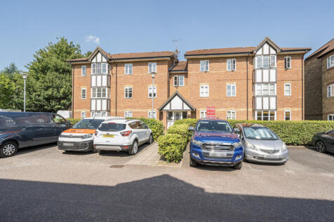 Artesian Grove, Barnet, EN5 2 bed apartment for sale