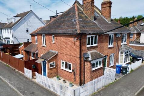 Spring Gardens, Ascot SL5 3 bed character property for sale