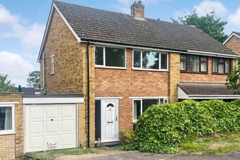 Whitelands Drive, Ascot SL5 3 bed semi