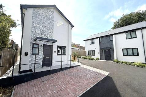 The Burrows, Oakdale, Poole, BH15 2 bed detached house for sale