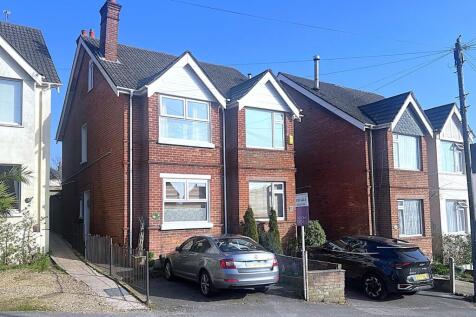 Richmond Road, Lower Parkstone... 3 bed semi