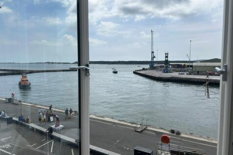 15 The Quay, Poole Quay, Poole, BH15 2 bed apartment for sale